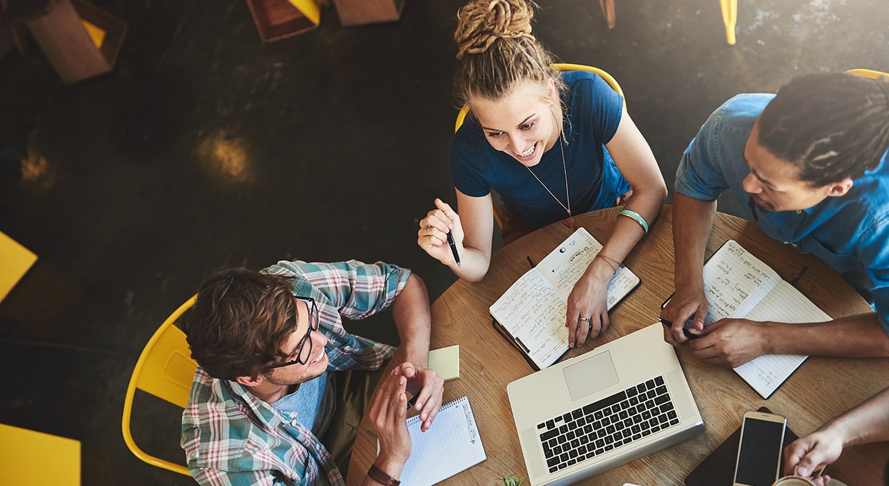 education-college-students-studying-destin-regatta-bay-081021-min